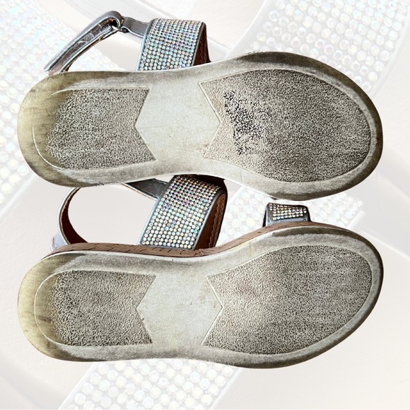 DV by Dolce Vita Kids Sandals with Silver and Tan - Picture 4 of 5